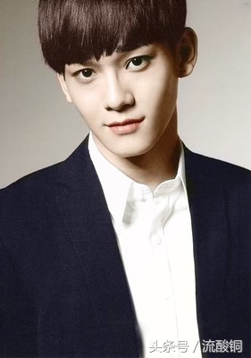 EXOChen飙高音Apink时隔5个月再度袭港少女时代10周年回归活动将全面开始