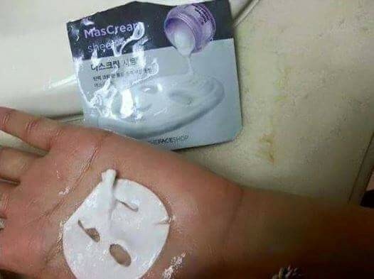 猫咪贴面膜,给猫咪敷面膜