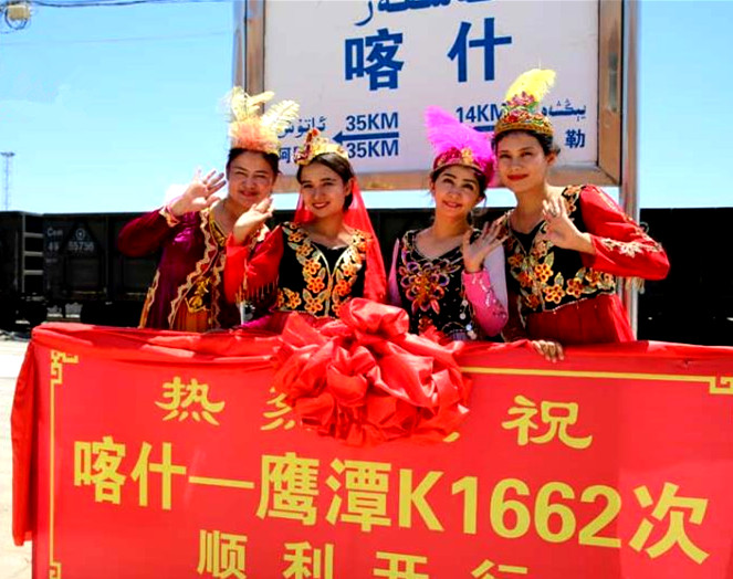 中国最长火车10000公里,中国最长火车600米