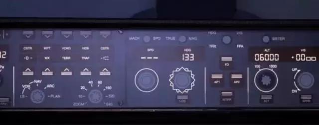 来DubaiMall开飞机啦，世界最大客机A380等你试驾