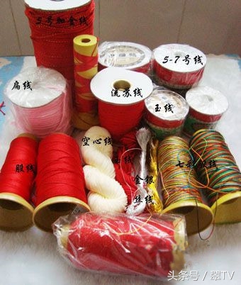 玉挂绳的正确方法,绑玉用的绳子也有讲究