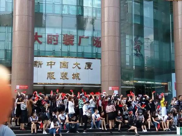 开服装店,收藏好这些货源地批发市场(服装、饰品、皮具等)