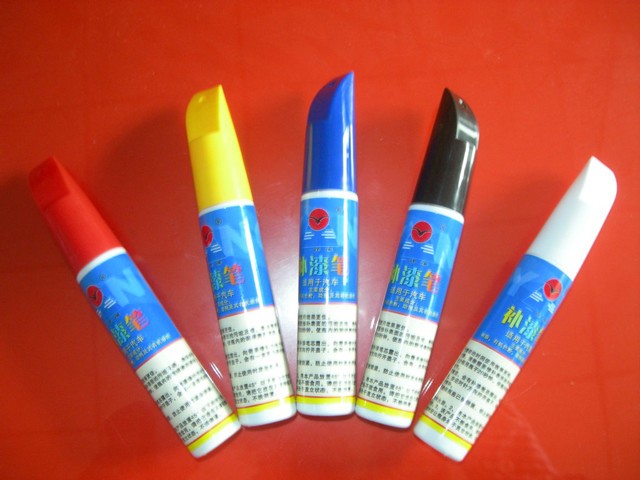 车门刮蹭补漆笔修补会不会生锈,车门露白划痕补漆修复