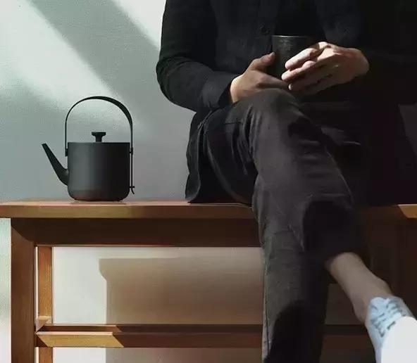 这只高颜值电水壶,美到连英国亲王都想要?|百匠大集