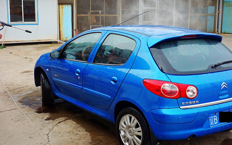 用它轻松搞定洗车清洁到位,怎么快速洗车洗得干净效率快