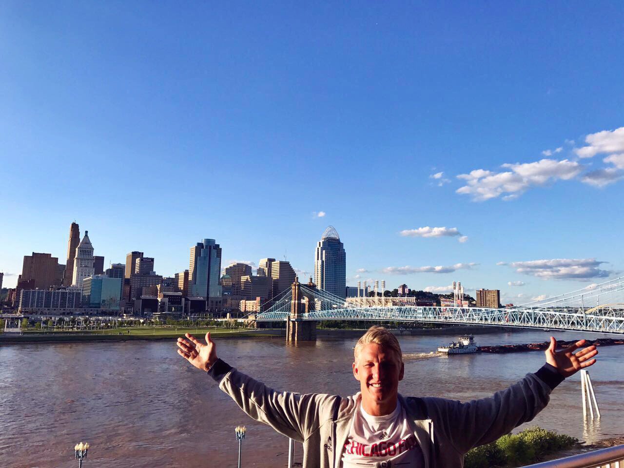 施魏因施泰格在美国的幸福生活：率领球队实现大逆转有望争冠，成了芝加哥宣传使者