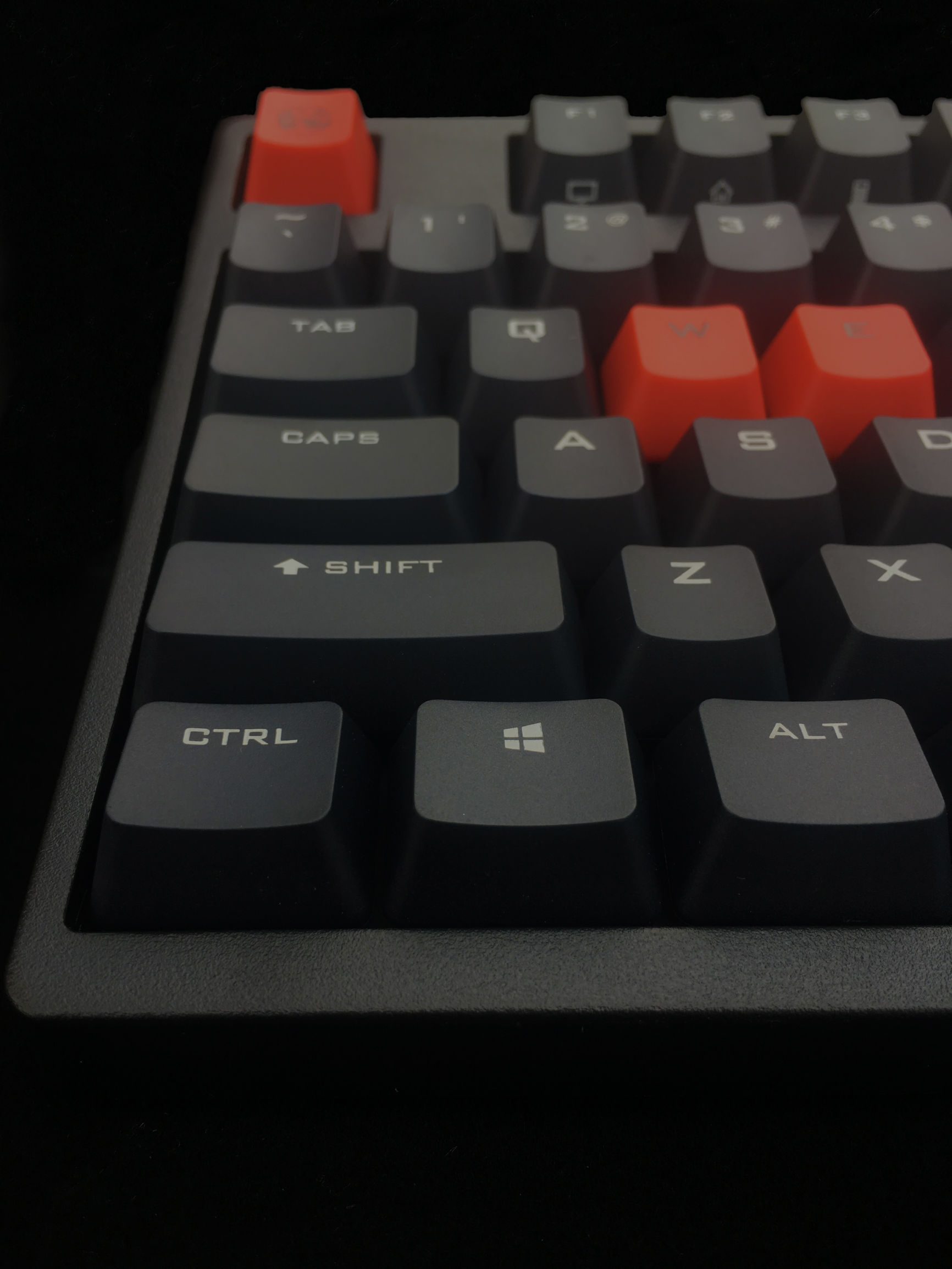 玩游戏选择机械键盘什么轴,玩游戏什么品牌机械键盘比较适合