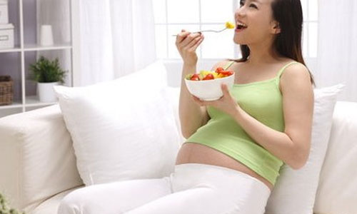 孕妇嘴巴馋了可以吃什么,孕期再馋也要管住嘴的食物