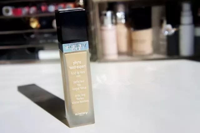 油皮用什么底妆比较好,油皮用什么类型的底妆产品