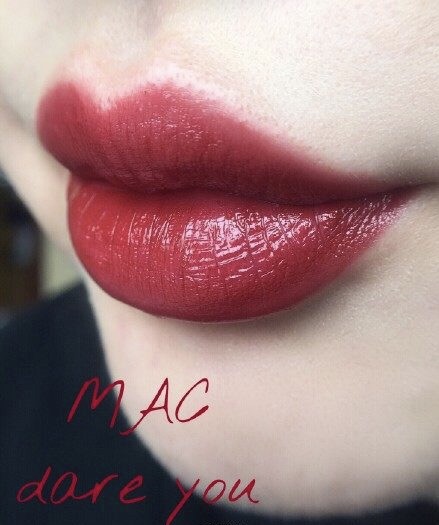 不再依赖陈思成的佟丽娅越来越美,128只Mac无敌抢镜!你知道Mac唇膏八种质地的区别和代表色号吗?