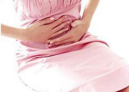 脸上长了囊肿发紫怎么治疗,卵巢囊肿和脸上长斑有关系吗