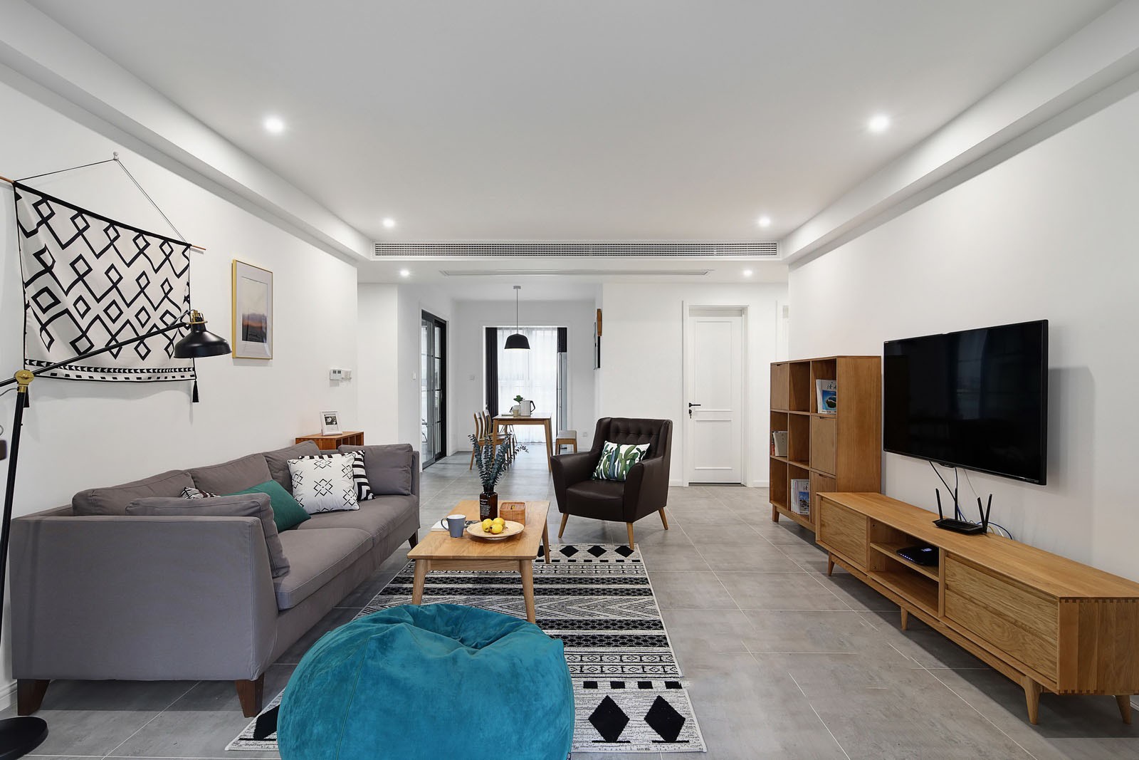 室内设计70平现代简约,简约又耐看的室内设计