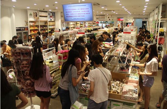 名创优品的创始人叶国富怎么运营,叶国富名创优品简介