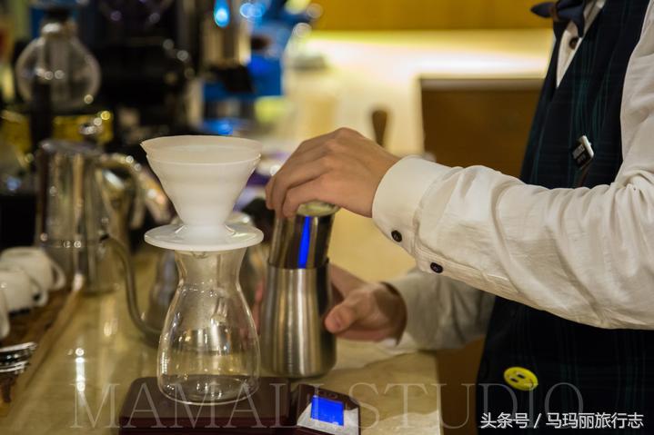 住赏气质喆啡,一辆复古老爷车把你接到咖啡馆的家