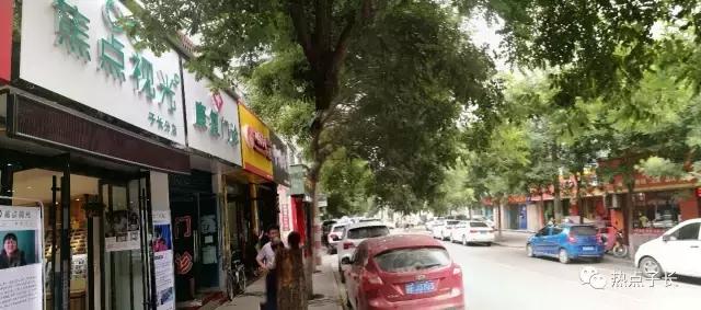 免费配镜,免费验光,免费清洗,免费维修……它不只是一家眼镜店,它更是一个学生视力关爱项目!