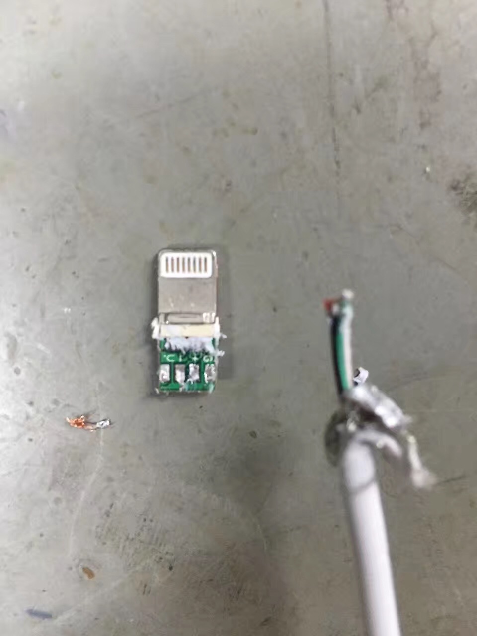 接触不良的数据线可以干嘛,数据线接触不良最简单修复方法