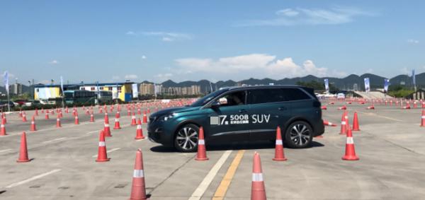 还在纠结标致的底盘?小编切身体验,领教了什么叫功底!