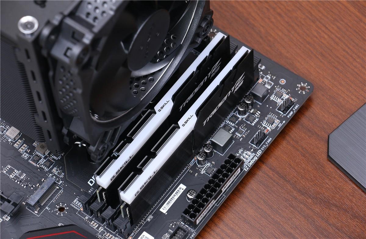 守望先锋什么显卡能稳定240帧,守望先锋显示器推荐