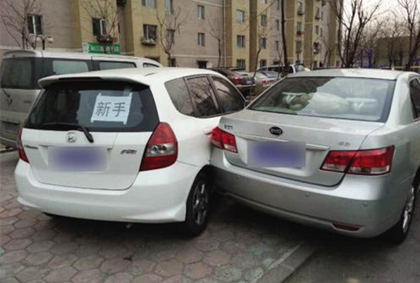 新手司机刮蹭别人的车正常吗,新手刮别人车车
