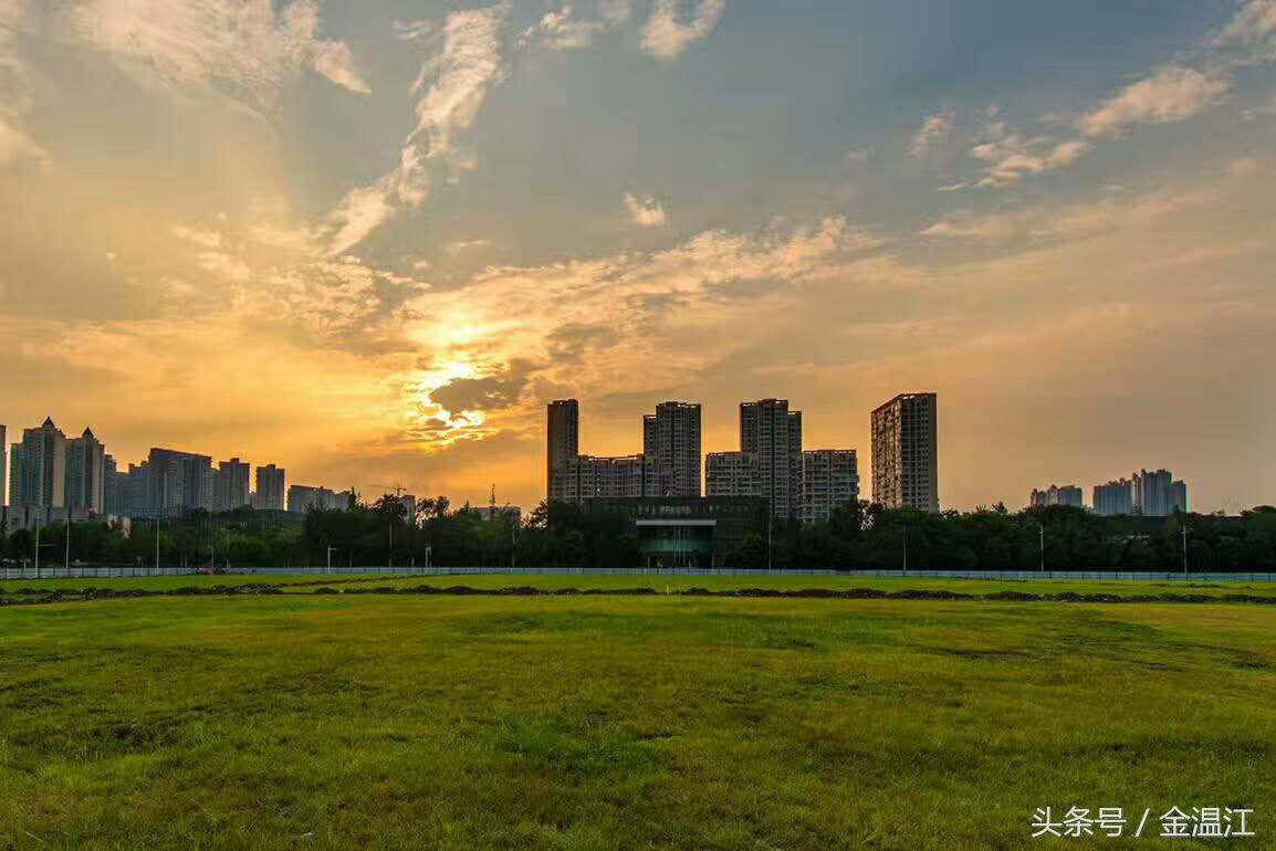 温江鹭湖宫19区怎么样,成都温江鹭湖宫17区的优缺点