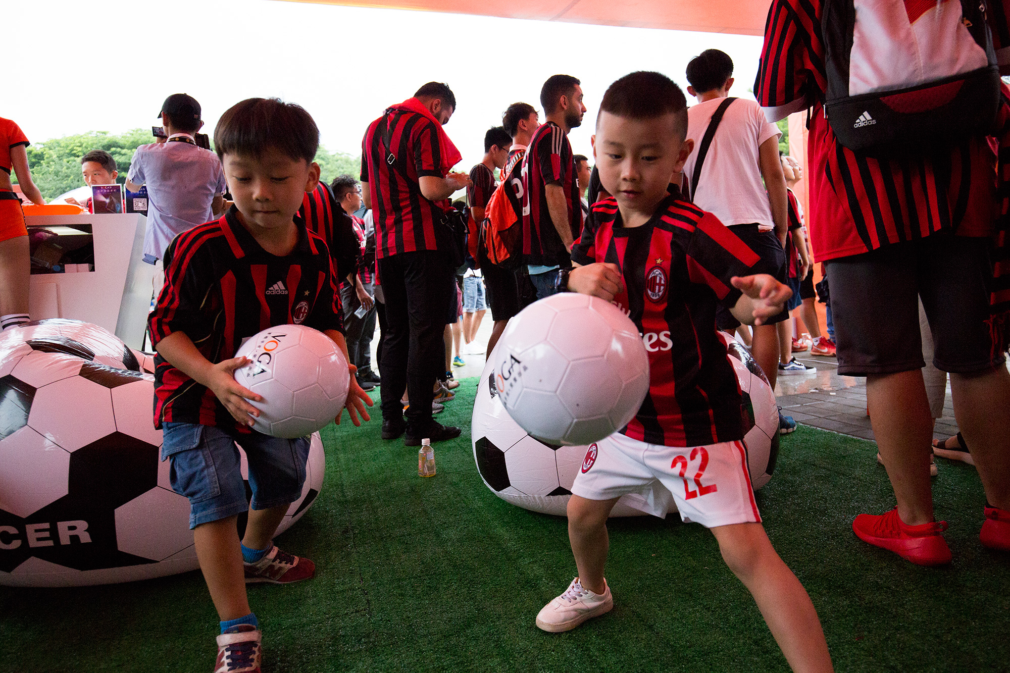 VOGA助力国际冠军杯，足球盛宴刮出青橙风