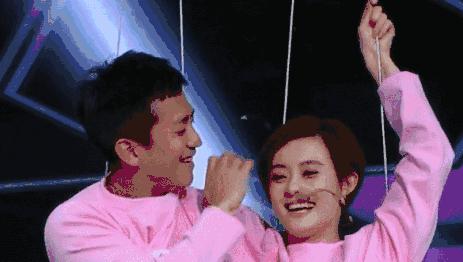 如果孕妇准爸玩真心话大冒险,他们会说什么?