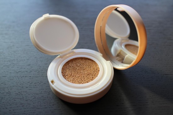 美宝莲气垫和欧莱雅气垫哪个好,气垫BB哪家好