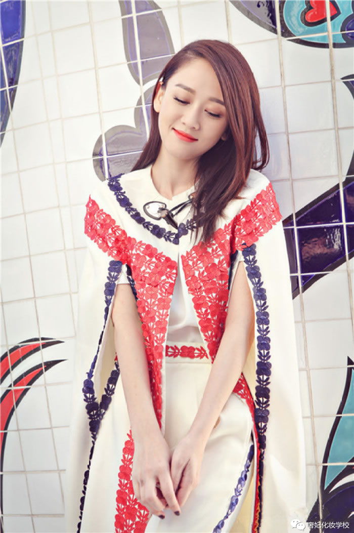 阿娇内双清冷系日常妆容,阿娇减龄穿搭