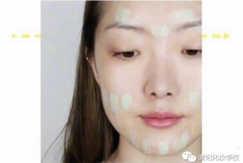 阿娇内双清冷系日常妆容,阿娇减龄穿搭