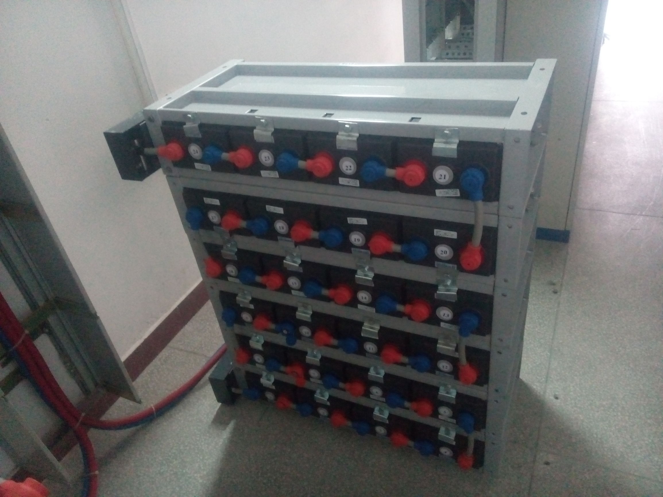 机房用的电池有哪些,机房备用电池安装