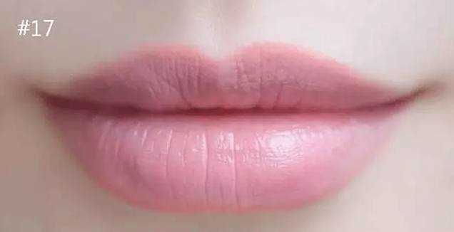 李一桐涂偏黑口红,李一桐唇纹