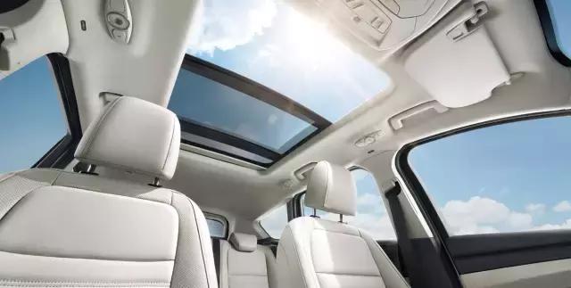 福特内饰为什么臭,福特车内有尾气味道