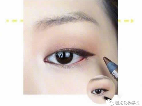 阿娇内双清冷系日常妆容,阿娇减龄穿搭