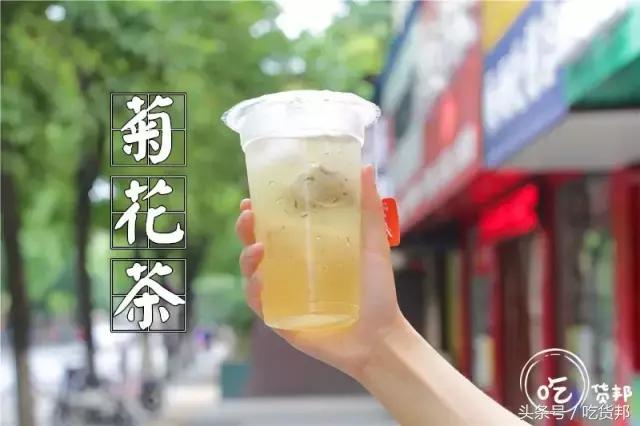 郴州一中门口的那条小吃街,我好想再走一遍啊~