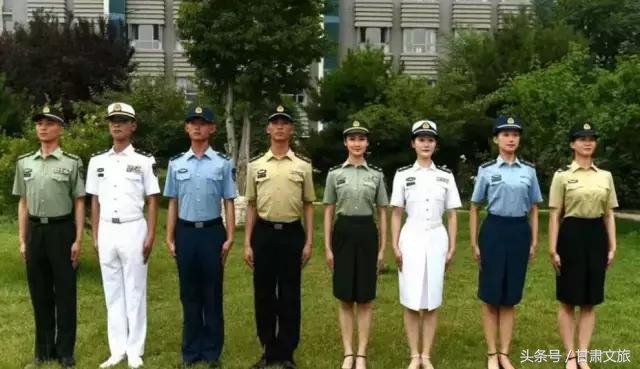 中国人民解放军新式夏常服帽,全军换发佩戴夏常服帽