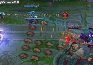 LOLUzi滑板鞋对战辅助Faker，无限位移一个人虐了SKT中野