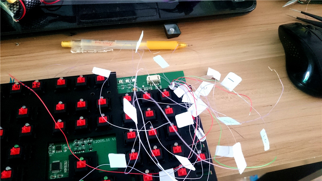 机械键盘如何调节背光,所有的机械键盘都可以调背光吗