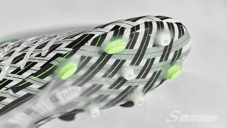 彪马最强实战球鞋,彪马又帅又能打的足球鞋