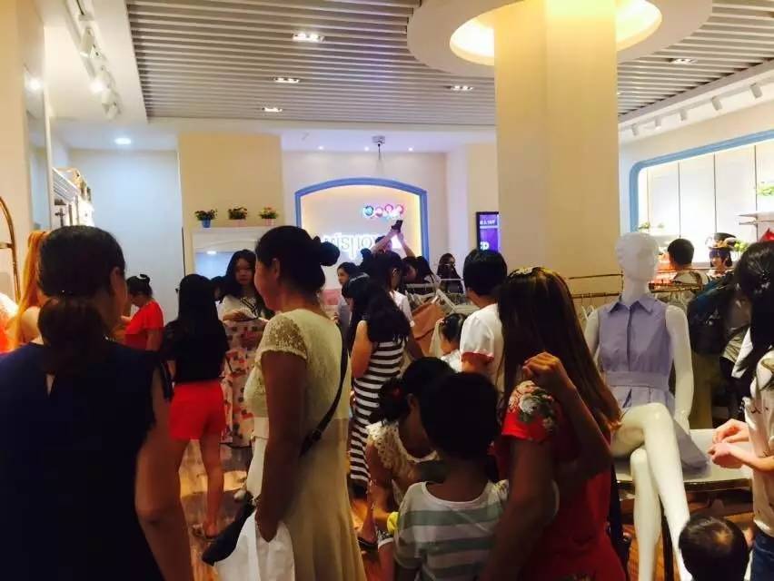 深度分析，年销售超3000万的女装为什么要开O2O店？