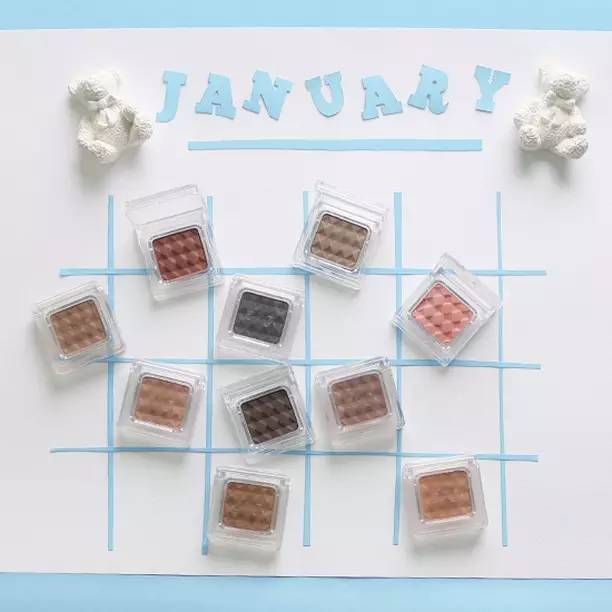 新手小白眼影盘推荐,新手平价眼影20块钱以内