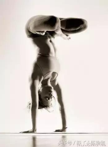 倒立后弯60分钟,倒立后弯瑜伽完整视频