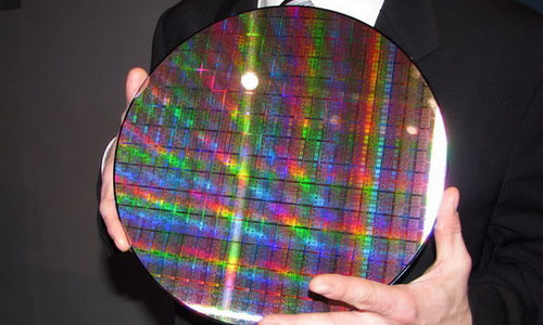 手机温度过高怎么降温,应该用什么方式给手机降温