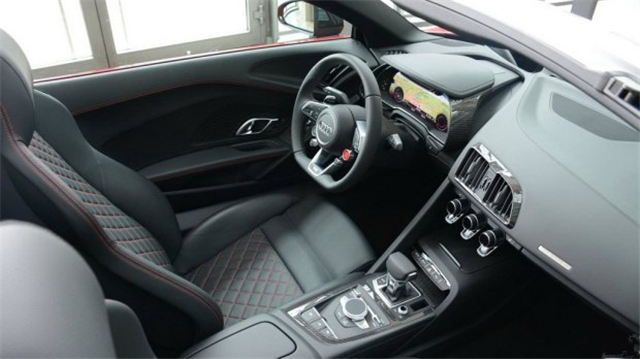 新款敞篷奥迪r8炫酷涂装,奥迪r8绝对是最帅敞篷车超跑之一