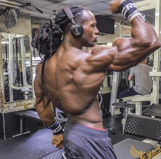 浅谈男人身材好的标准,想成为肌肉型男,你需练好这几块肌肉