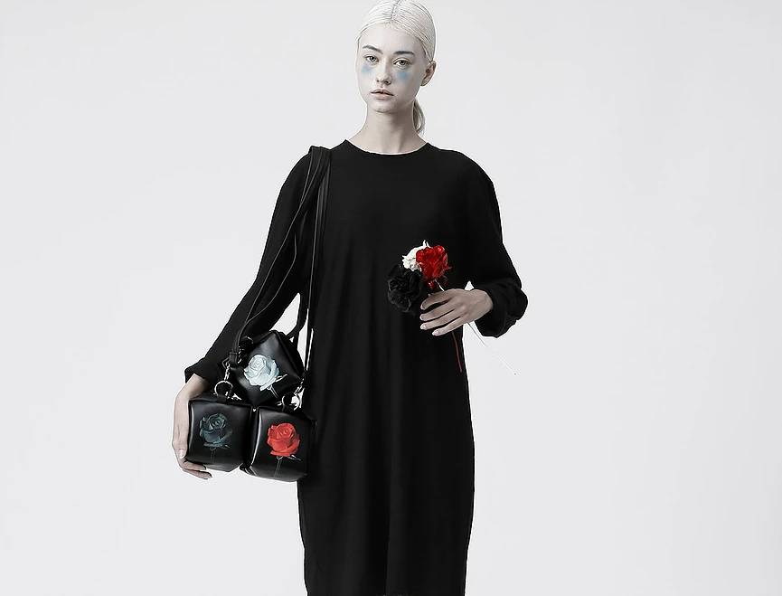 价格100左右的小众品牌包,小众双肩包品牌推荐