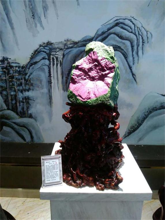 七彩云南有多美,七彩云南的翡翠是不是价格很高