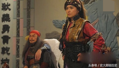 此女曾号令群雄，叱咤风云，名动朝野，退隐后相夫教子，不为人知