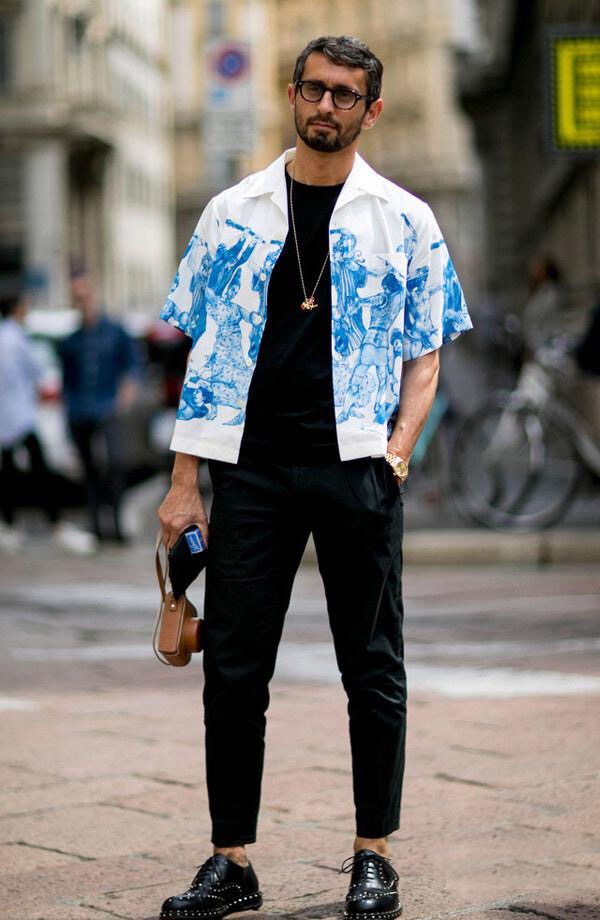 衬衫t恤男人这样穿才够帅气,男装印花短袖衬衫搭配