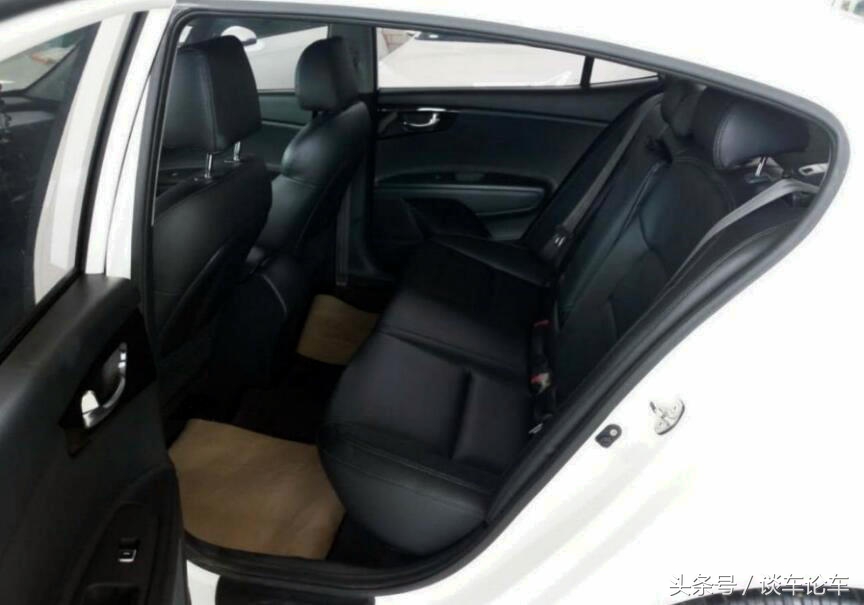 15年起亚k4开起来的感觉,15年起亚k413万公里现在能值多钱