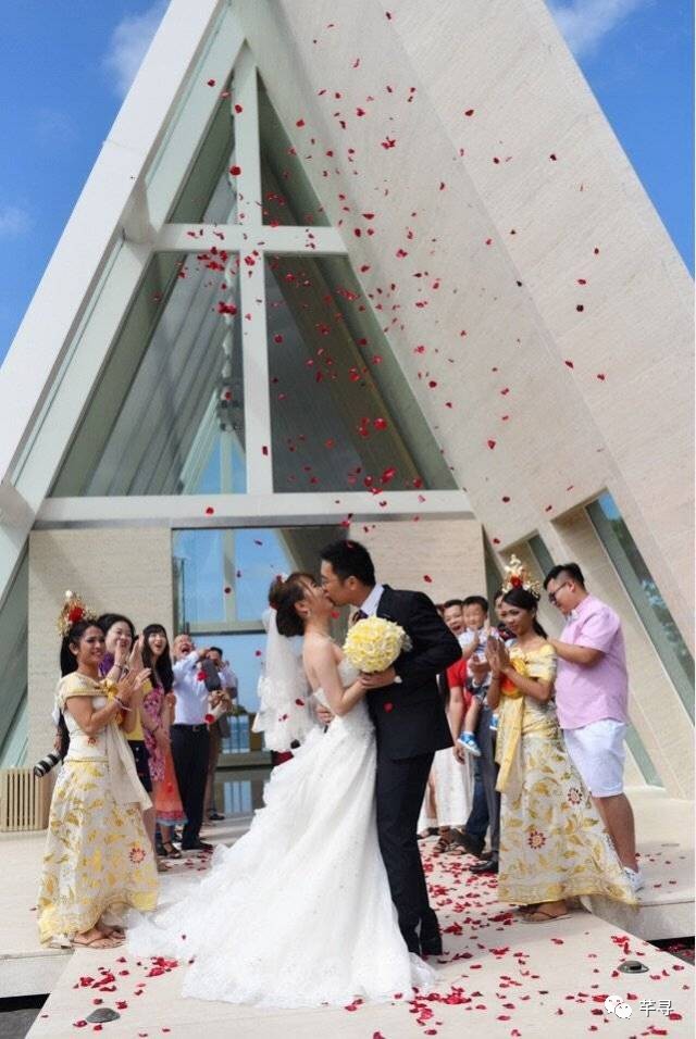 把至亲至爱带到巴厘岛度个假,顺便见证我们南纬8°的浪漫婚礼